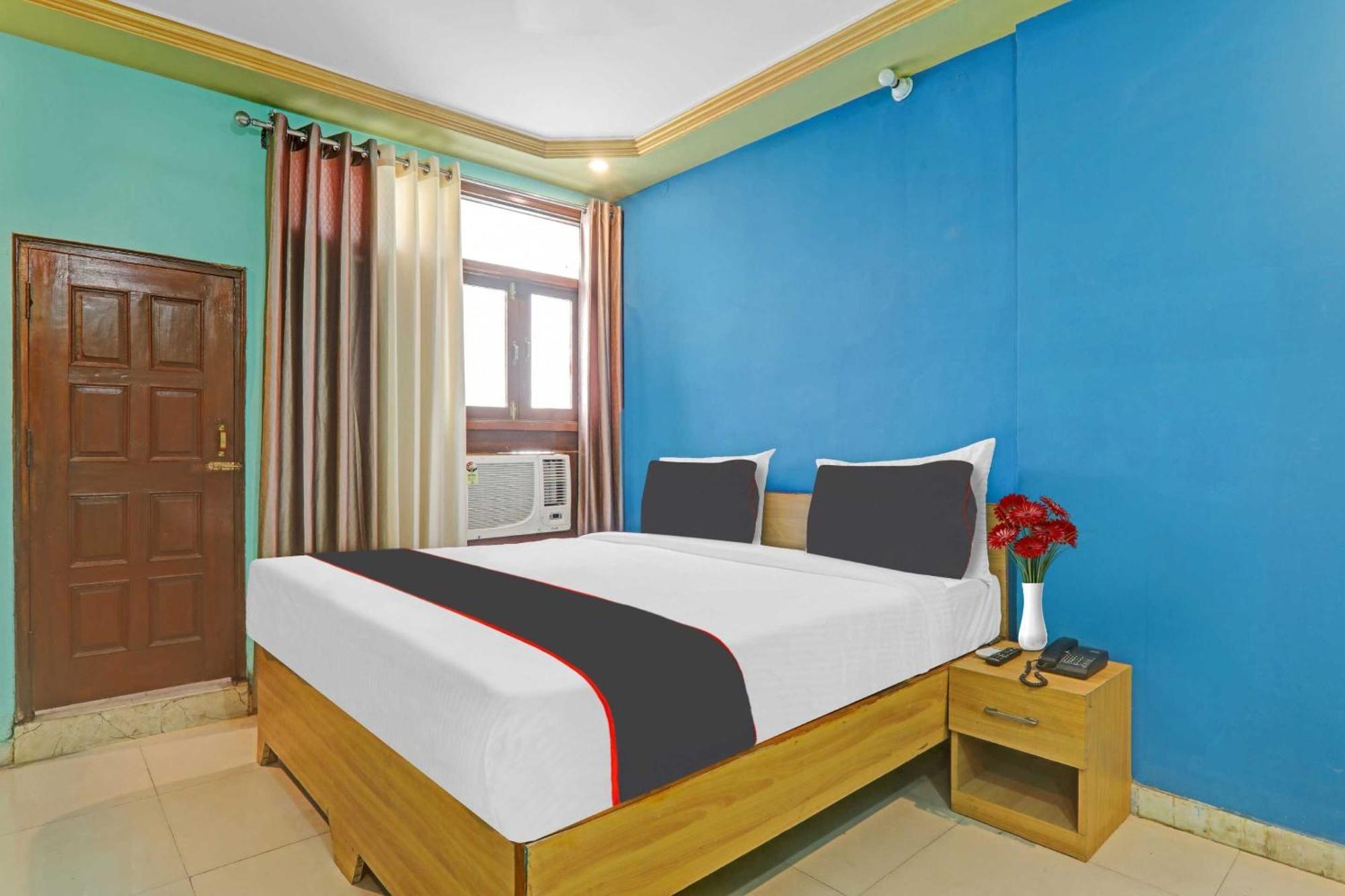 Collection O Premier Near Hazratganj Hotel Lucknow Luaran gambar